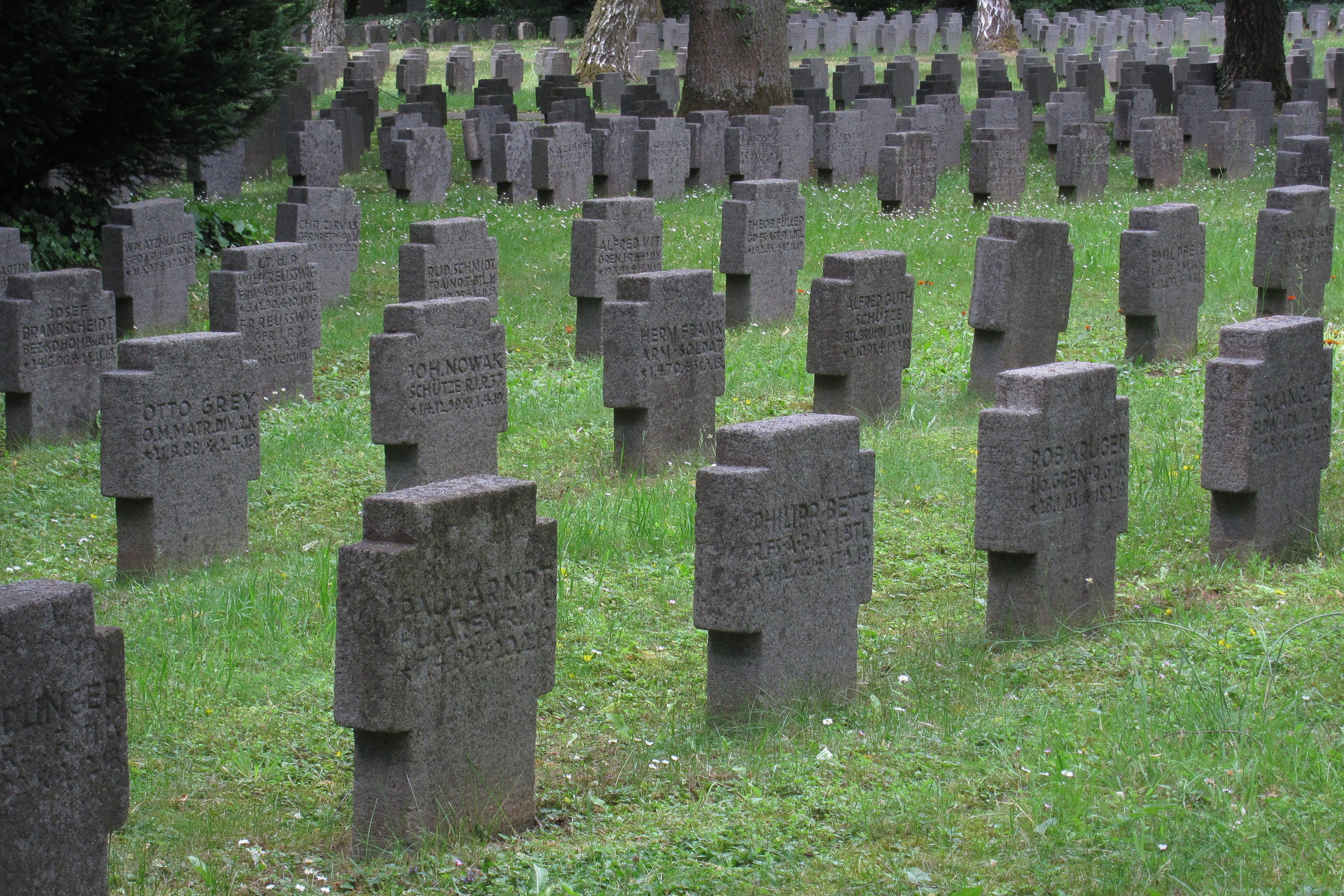 Kriegsgräber des Ersten Weltkriegs auf dem Hauptfriedhof Frankfurt